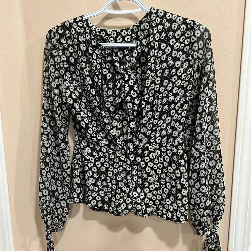 (5) Top  Shop blouse - Picture 2 of 5